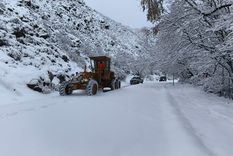 Calles casi anegadas por la nieve. Foto: Gobierno de Mendoza Calles casi anegadas por la nieve. Foto: Gobierno de Mendoza