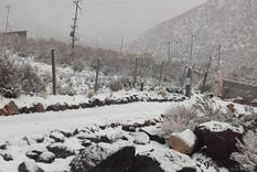El frío y la nieve se hicieron presentes en Vallecitos