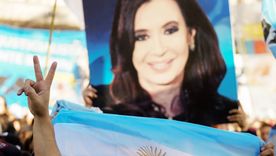 El kirchnerismo convocó a un banderazo para saludar a Cristina Fernández de Kirchner en el Día de la Bandera. El kirchnerismo convocó a un banderazo para saludar a Cristina Fernández de Kirchner en el Día de la Bandera.