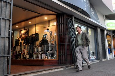MDZol | El comunicado enviado por la UEC indica que ese día, para los empleados de comercio, se asimila a los feriados nacionales. Foto: Mediamza.com