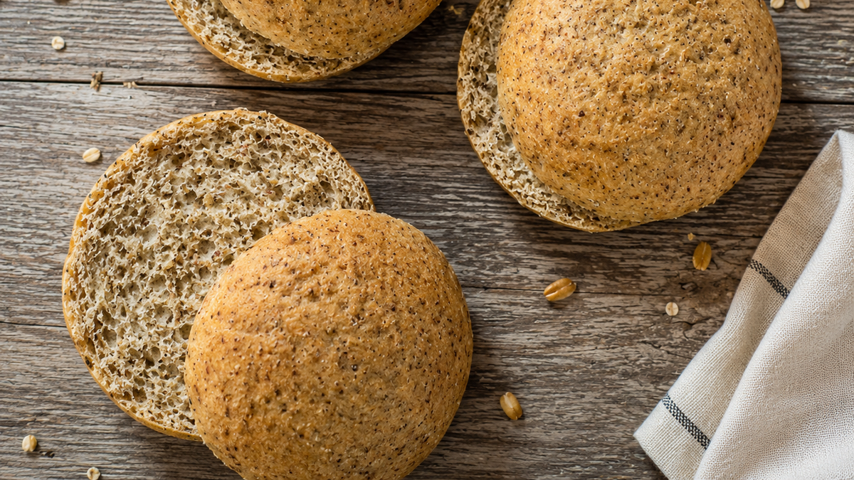 Pan saludable hecho en sartén en 3 minutos, una de las recetas clave para el desayuno