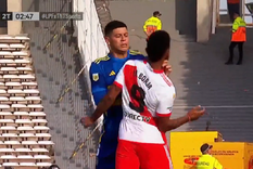 Se cruzaron en el inicio de la segunda etapa. Se cruzaron en el inicio de la segunda etapa.