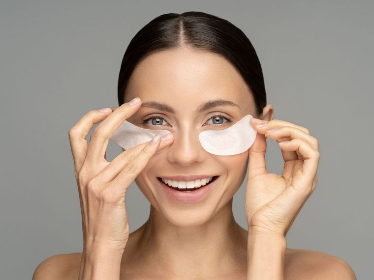 Tus ojeras disminuirán con estos remedios caseros. Foto: Archivo