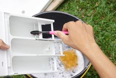 Con pasta de dientes y vinagre podés dejar el lavarropas reluciente. Foto: Shutterstock