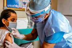 El Consejo Federal de la Salud (Cofesa) decidió iniciar la vacunación en niños de 3 a 11 años sin comorbilidades desde el martes 12 de octubre con dosis de Sinopharm Foto: Unicef.