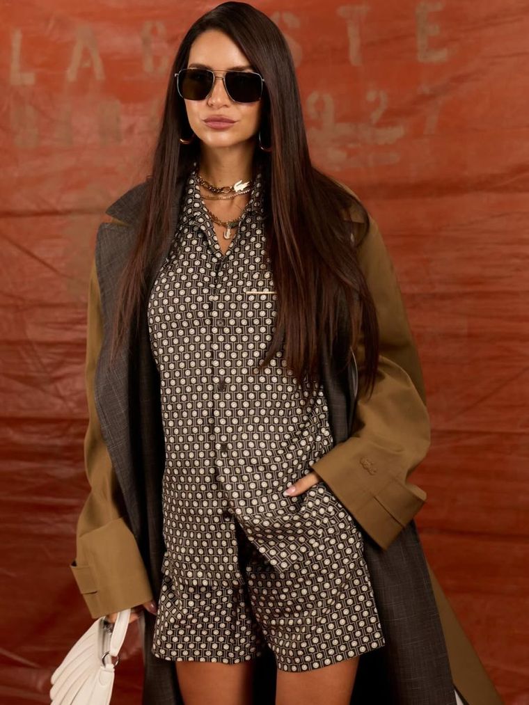 Zaira Nara llevó a París una tendencia que divide opiniones en la moda. Zaira Nara llevó a París una tendencia que divide opiniones en la moda.