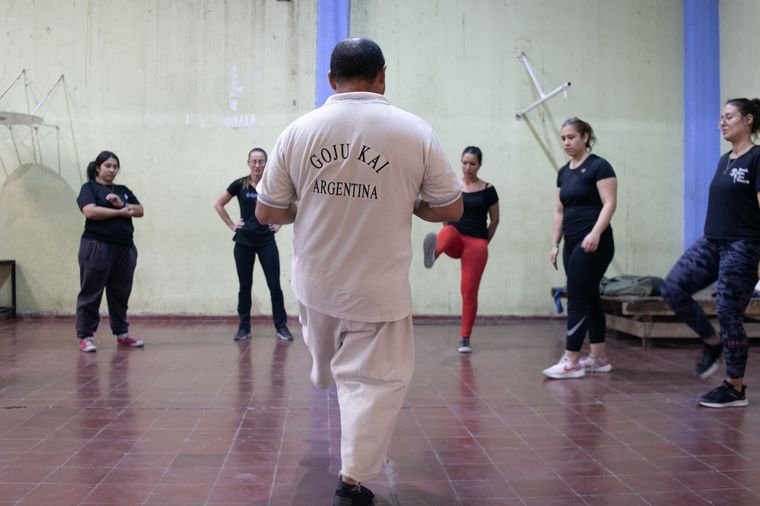 En la Ciudad de Mendoza se realiza un taller de defensa personal destinado a mujeres.