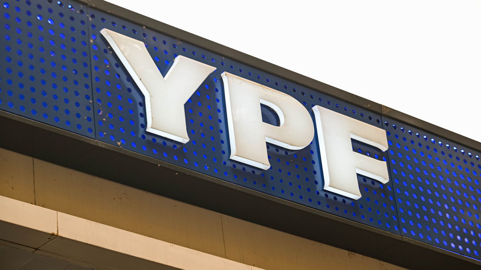 YPF anunció una suba en los combustibles para todo el país.&nbsp;