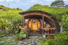 Los fanáticos de El Señor de los Anillos podrán hospedarse en una casa hobbit en Nueva Zelanda. Foto: Credit Larnie Nicolson