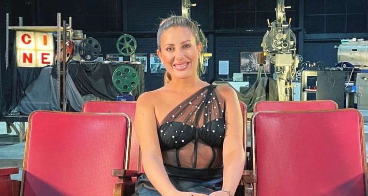 Majo Pérez Comalini y su colega se lanzaron indirectas románticas durante el pase de sus respectivos programas. Majo Pérez Comalini y su colega se lanzaron indirectas románticas durante el pase de sus respectivos programas.