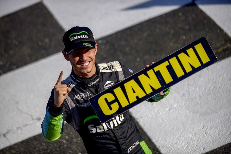 El Chino heredó la pole por el recargo a Santero. Foto: ACTC