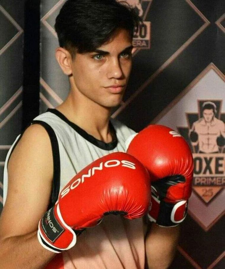 El mendocino tuvo su debut profesional en el 2021.