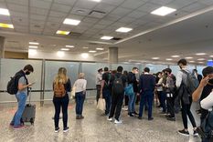 delicias de la vida diaria en argentina: vuelo demorado por un paro sorpresivo