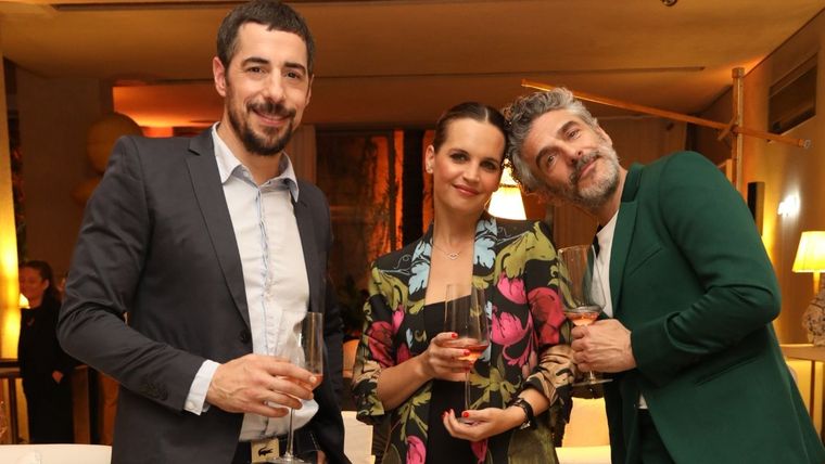 Esteban Lamothe, Sabrina Garciarena y Leo Sbaraglia