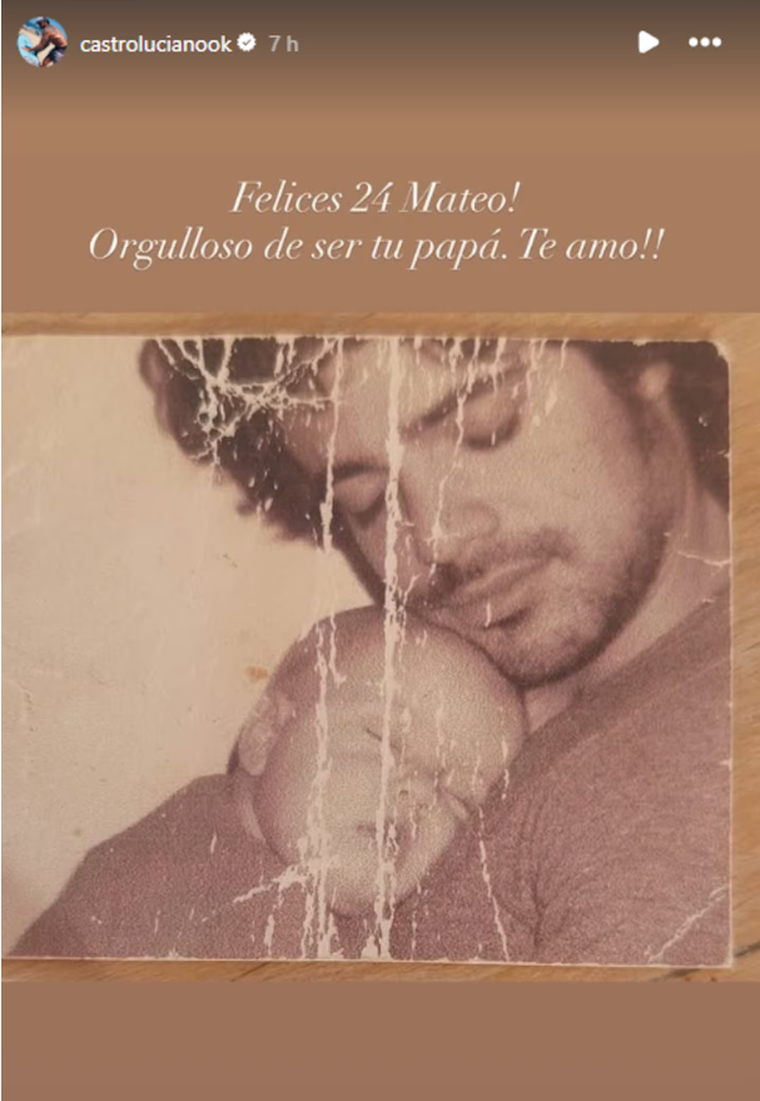 El saludo de padre a hijo. El saludo de padre a hijo.