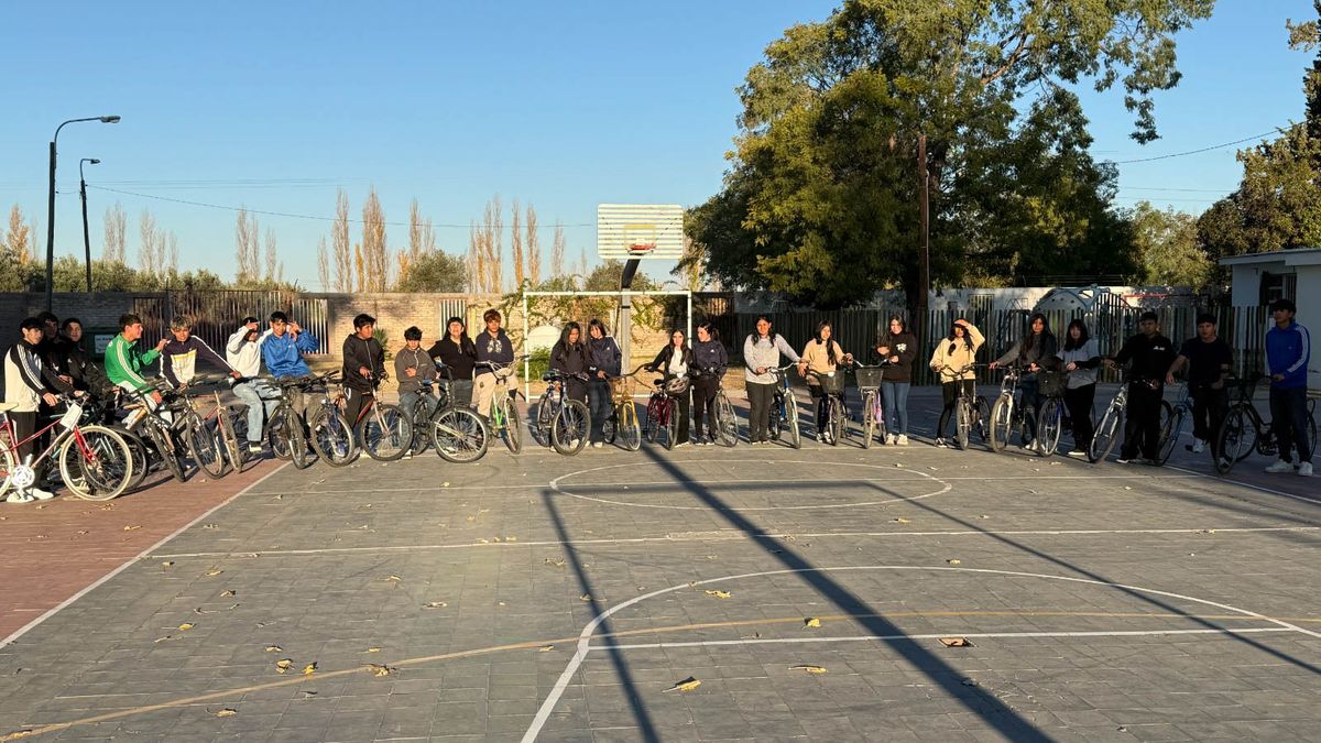 Una conmovedora historia de solidaridad en una escuela de Palmira le arrancó una sonrisa a decenas de alumnos