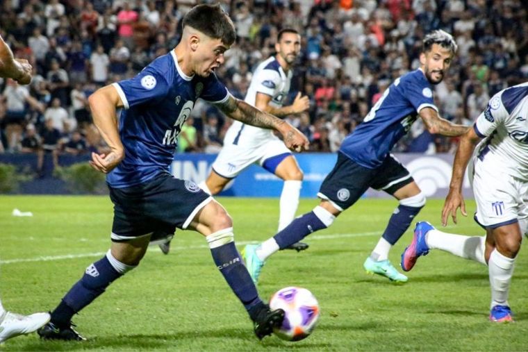 Independiente Rivadavia pierde ante Tristán Suárez. Foto: Prensa Independiente Rivadavia