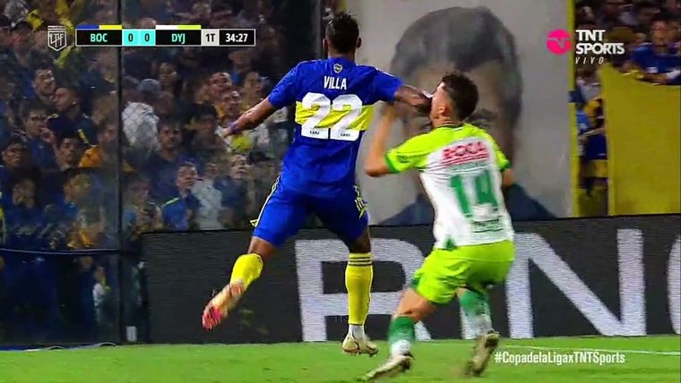 La falta por la que Villa fue amonestado. Foto: Captura