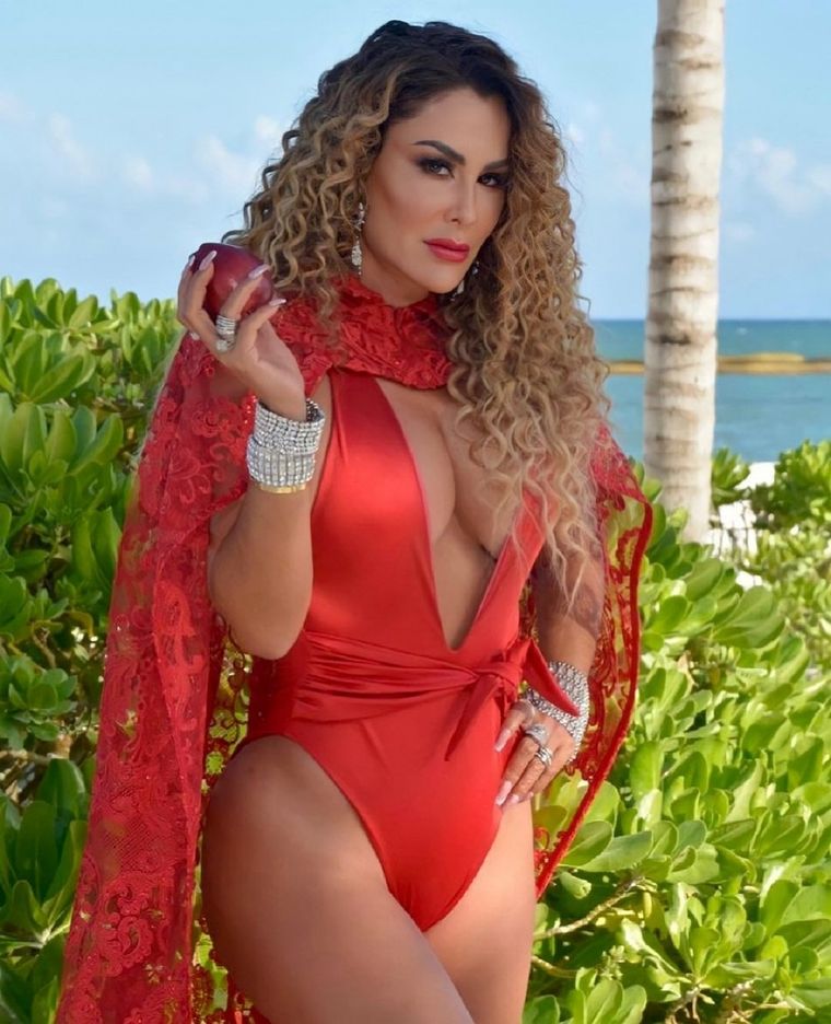 Ninel Conde tiene dos hijos llamados Emmanuel y Sofía.