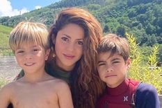 Shakira busca niñera para sus dos hijos.