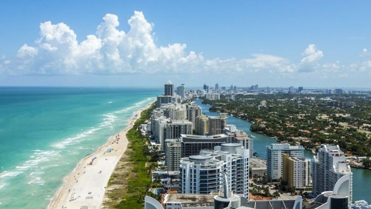 Miami Beach tiene a un lado el océano Atlántico, al otro, la bahía Biscayne y la ciudad de Miami. Foto: MIAMI BEACH