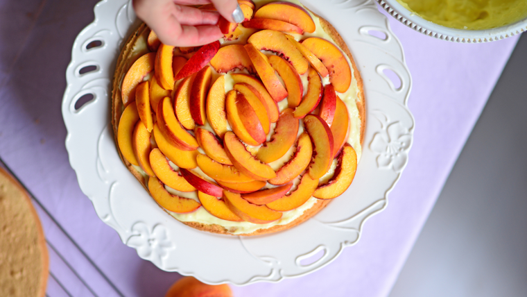 Pastel de yogur y damascos: una de las recetas de cocina más fáciles y elegantes