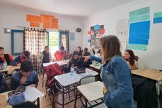 Talleres gratuitos ayudan a los jóvenes a expresar sus emociones y resolver conflictos en busca de mejorar la convivencia en las escuelas. Foto: Ciudad de Mendoza