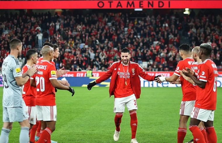 Foto: Instagram @nicolasotamendi30