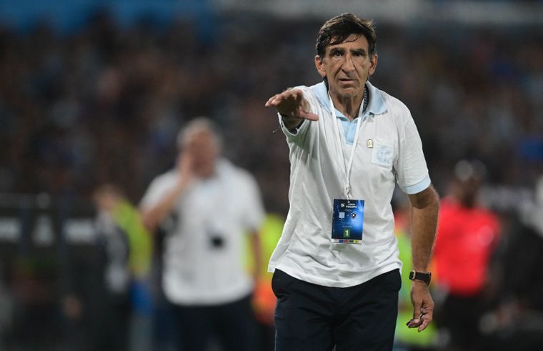 Costas, sin pelos en la lengua a la hora de explicar la victoria de Racing. Foto: Fotobaires
