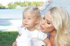 Matilda y Luciana Salazar Matilda y Luciana Salazar