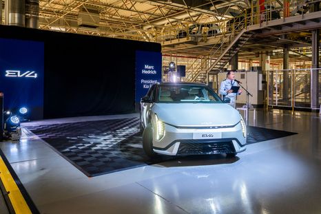 Kia EV4