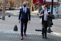 Walter Bento sigue en su cargo como si no estuviera ocurriendo nada Foto: ALF PONCE MERCADO / MDZ