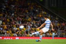 nico sanchez, goleador del tres naciones con una patada brillante de mitad de cancha