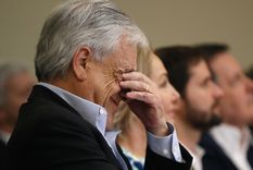 Piñera la pasa mal a dos semanas de los comicios generales. Foto: Cps.