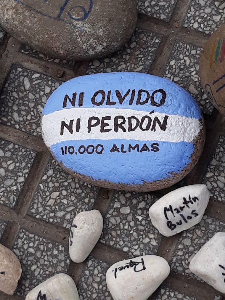 Aparte de nombres, muchas piedras llevaban mensajes.