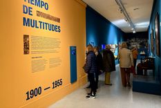 Desde el 30 de abril, el público puede visitar la exposición Tiempo de Multitudes, en el Museo Histórico Nacional Foto: Museo Histórico Nacional