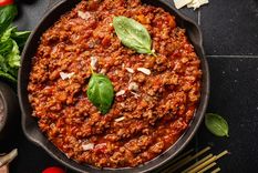 sin carne, prepara la salsa bolonesa version vegetariana