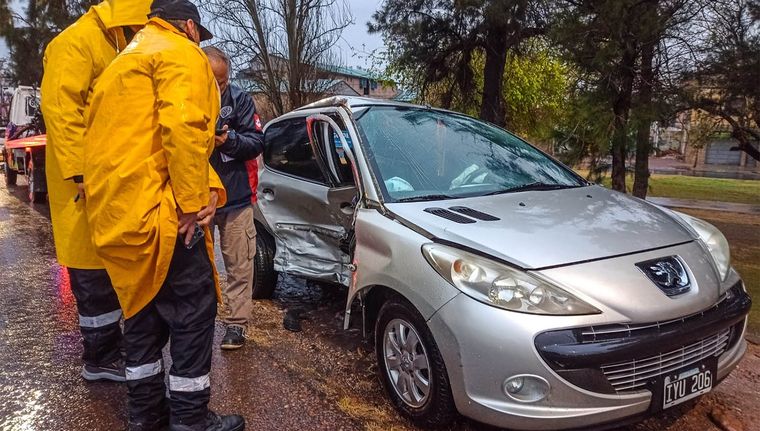 Uno de los autos que participó del choque Foto: Emilce Vargas Ferrara