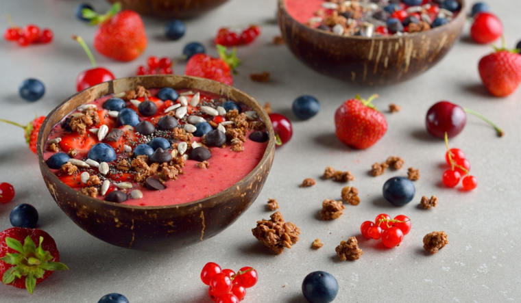 Smoothie bowl de frutos rojos: receta rápida y deliciosa Foto: Shutterstock