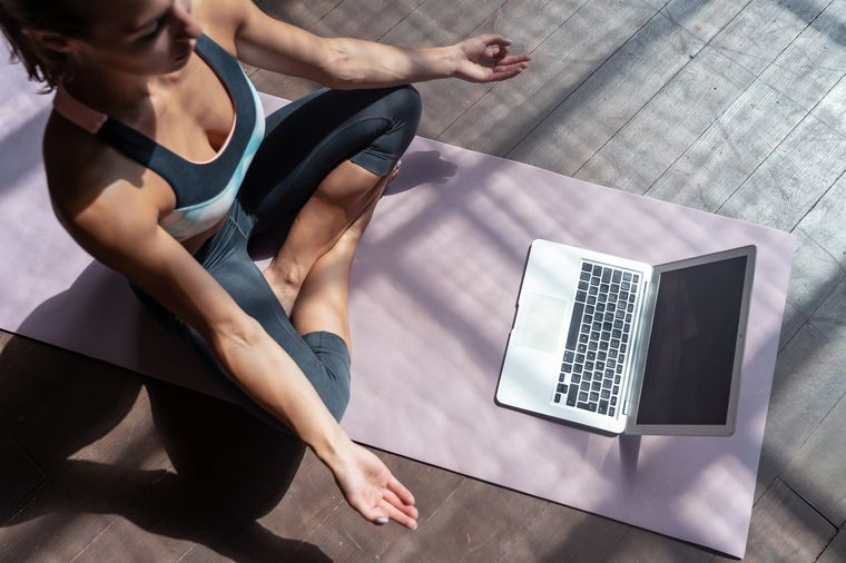 Estos ejercicios de Pilates se pueden realizar en cualquier parte del hogar Foto: Shutterstock