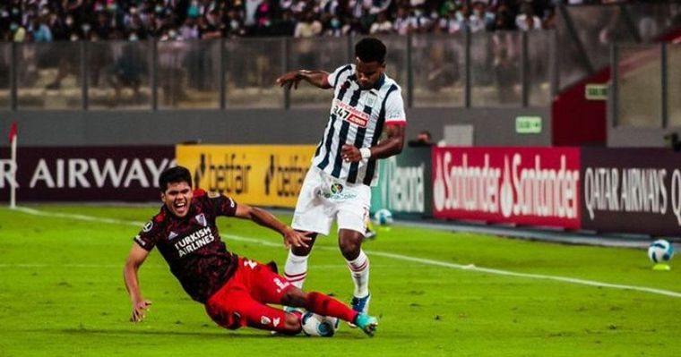 El momento de la lesión. Foto: @tvxnoticias