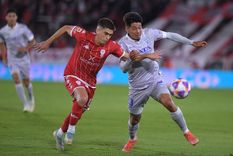 Los de Oldrá no lograron aprovechar la superioridad numérica. Foto: Télam Los de Oldrá no lograron aprovechar la superioridad numérica. Foto: Télam