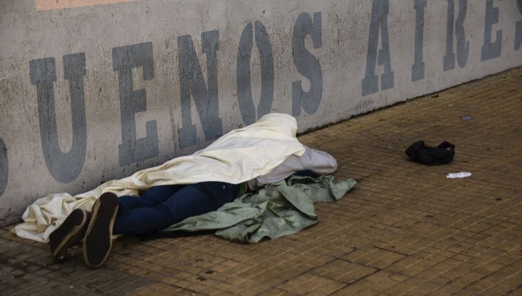 La Ciudad pone en marcha un plan para asistir a las personas en situación de calle. Foto: Juan Mateo Aberastain Zubimendi / Mdz