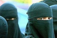 Mujeres, discriminación, miedo y política en la voz de una feminista musulmana