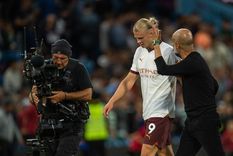 El momento de la charla. Foto: EFE