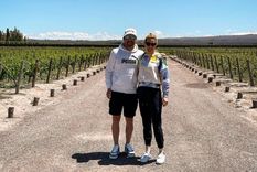 Valtteri Bottas y su novia, Tiffany Cromwell, disfrutan de unos días de bodegas y aventura en Mendoza. Foto: IG @tiffanycromwell