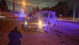 Así quedó la camioneta tras el accidente que produjo la muerte de una ciclista en la ruta 82. 