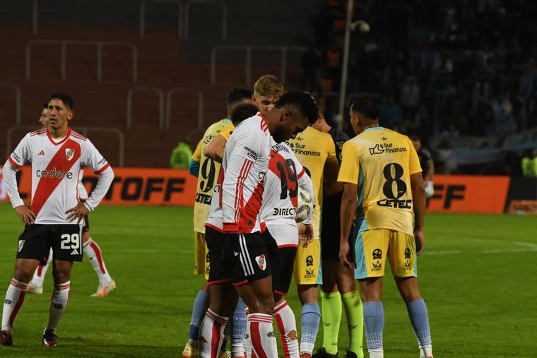 Borja no pudo convertir y River fue eliminado. Foto: ALF PONCE/MDZ