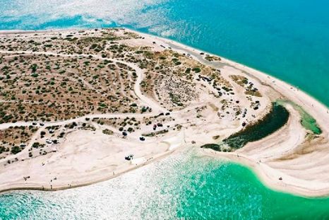 Por el color del mar, Punta Perdices es una de las playas más codiciadas del Sur Por el color del mar, Punta Perdices es una de las playas más codiciadas del Sur