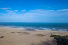 Nueva Atlantis mantiene un perfil bajo y playas amplias dentro de la costa atlántica bonaerense.